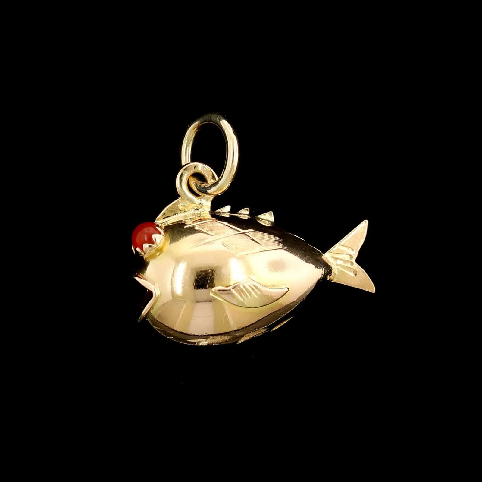 18K Yellow Gold Estate Fish Charm