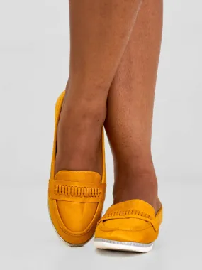 Be Unique Timeless Chain Loafer - Mustard