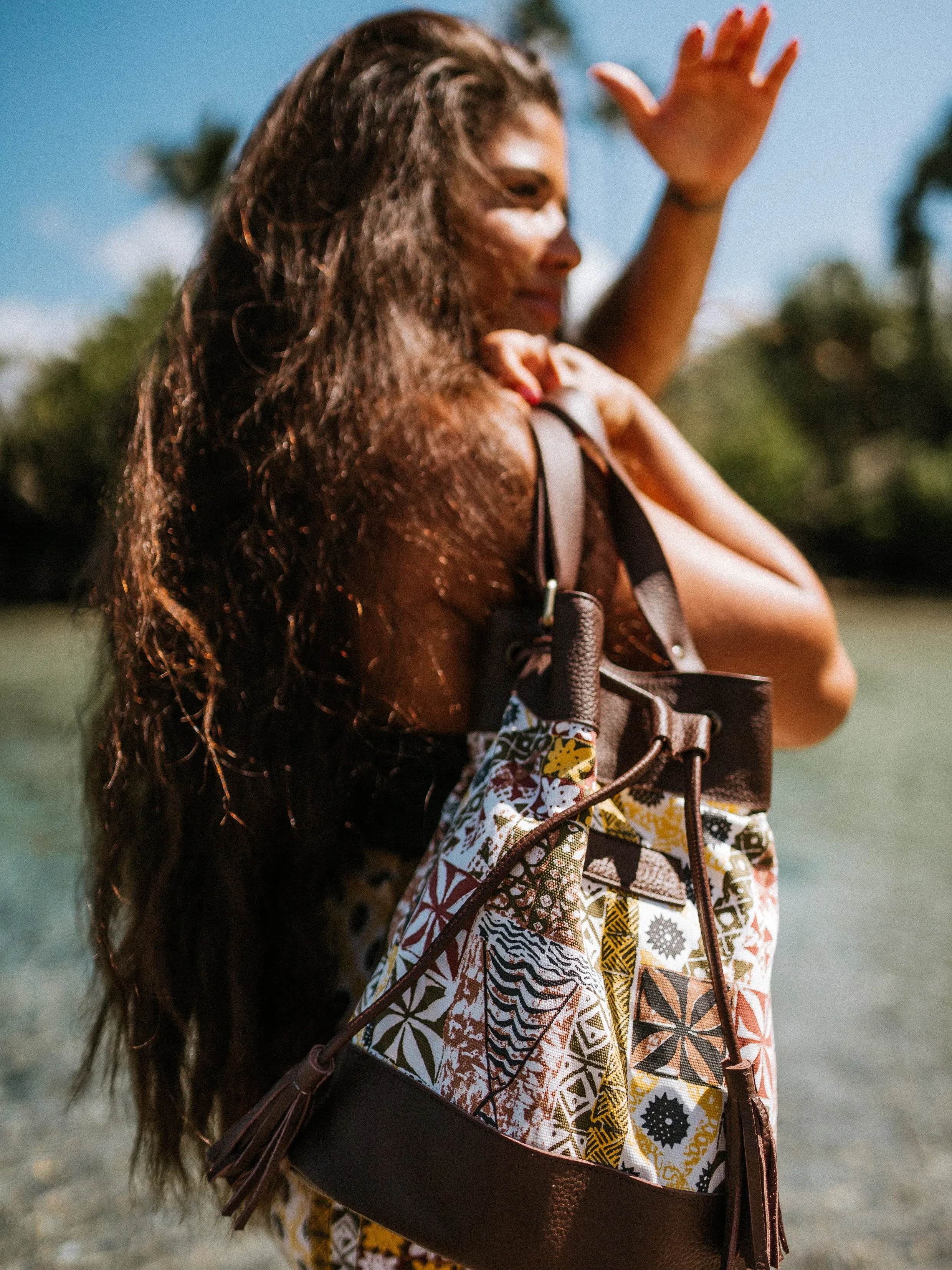 BUCKET BAG