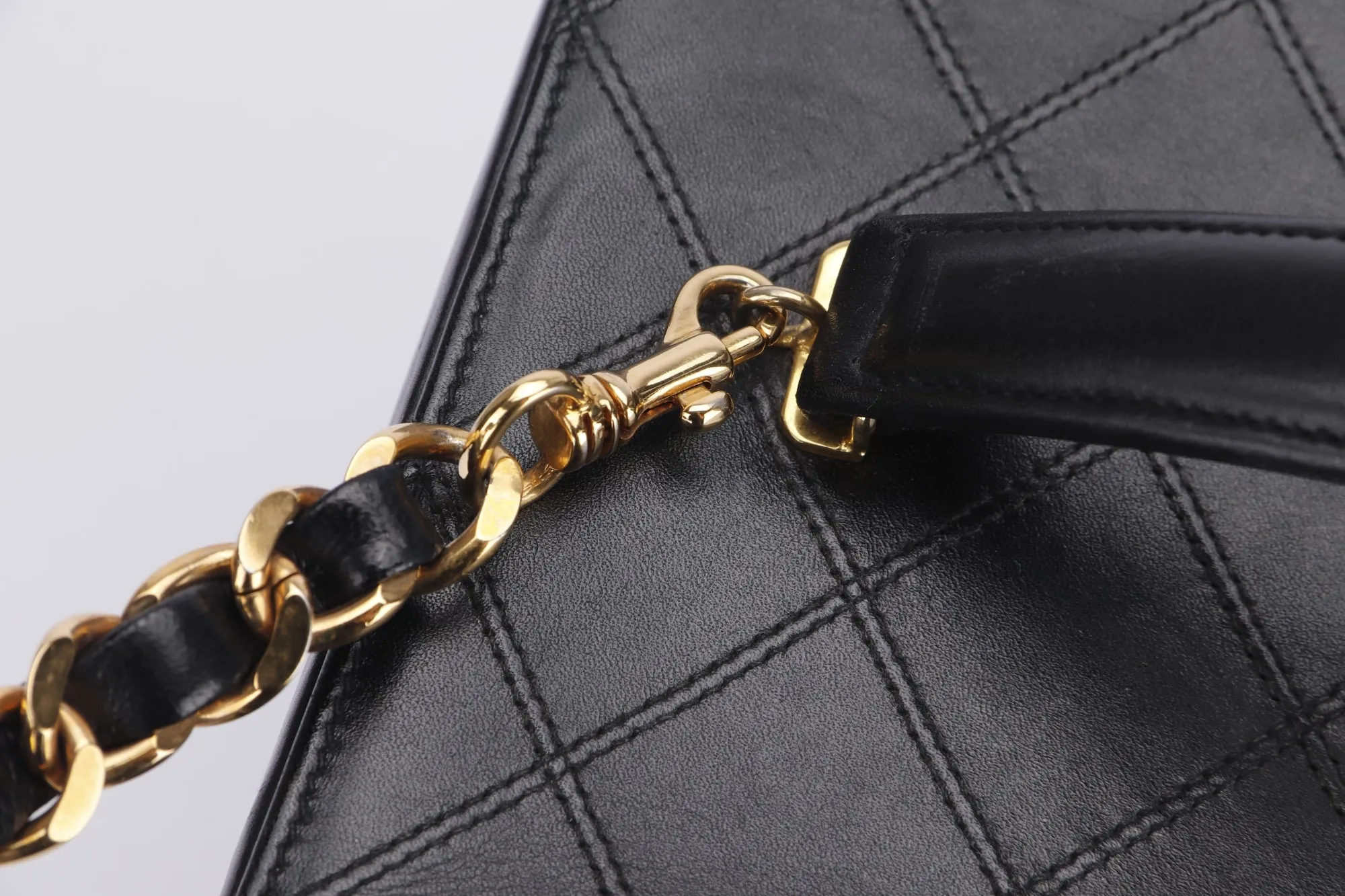 Chanel Vintage Vanity Case (259xxxx) Black Quilted Lambskin, Gold Hardware, with Strap & Card, no Dust Cover