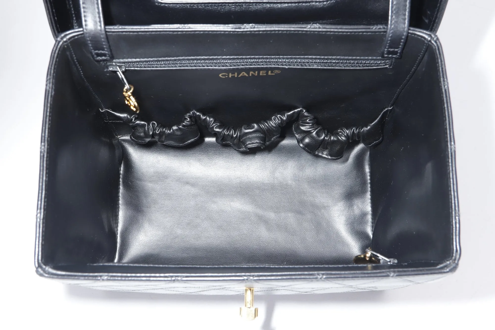 Chanel Vintage Vanity Case (259xxxx) Black Quilted Lambskin, Gold Hardware, with Strap & Card, no Dust Cover