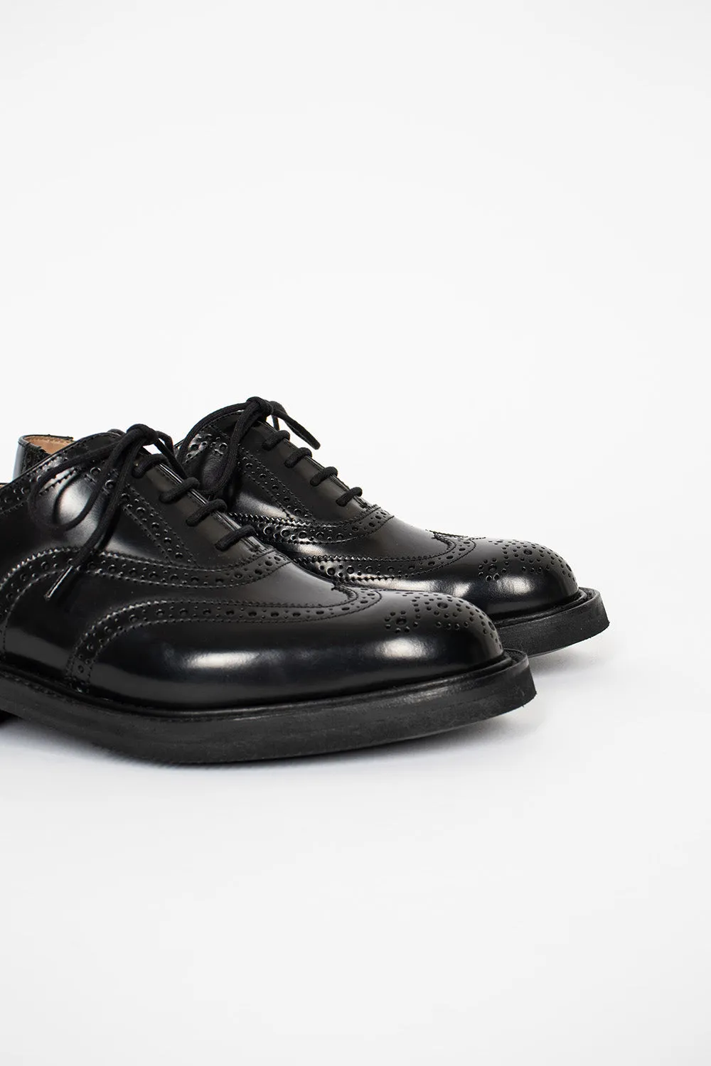 Kara Bookbinder Brogue Black