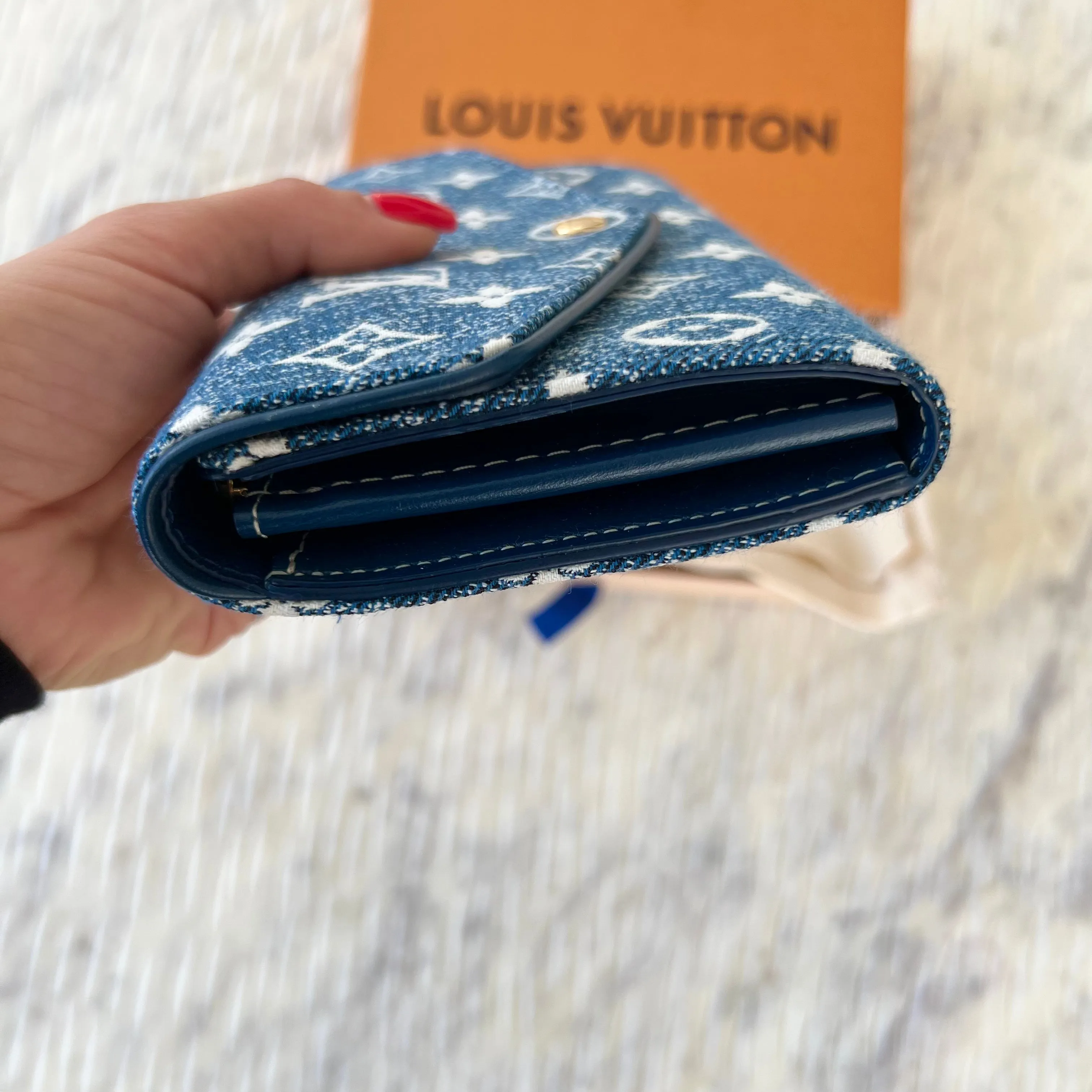 Louis Vuitton Sarah Wallet