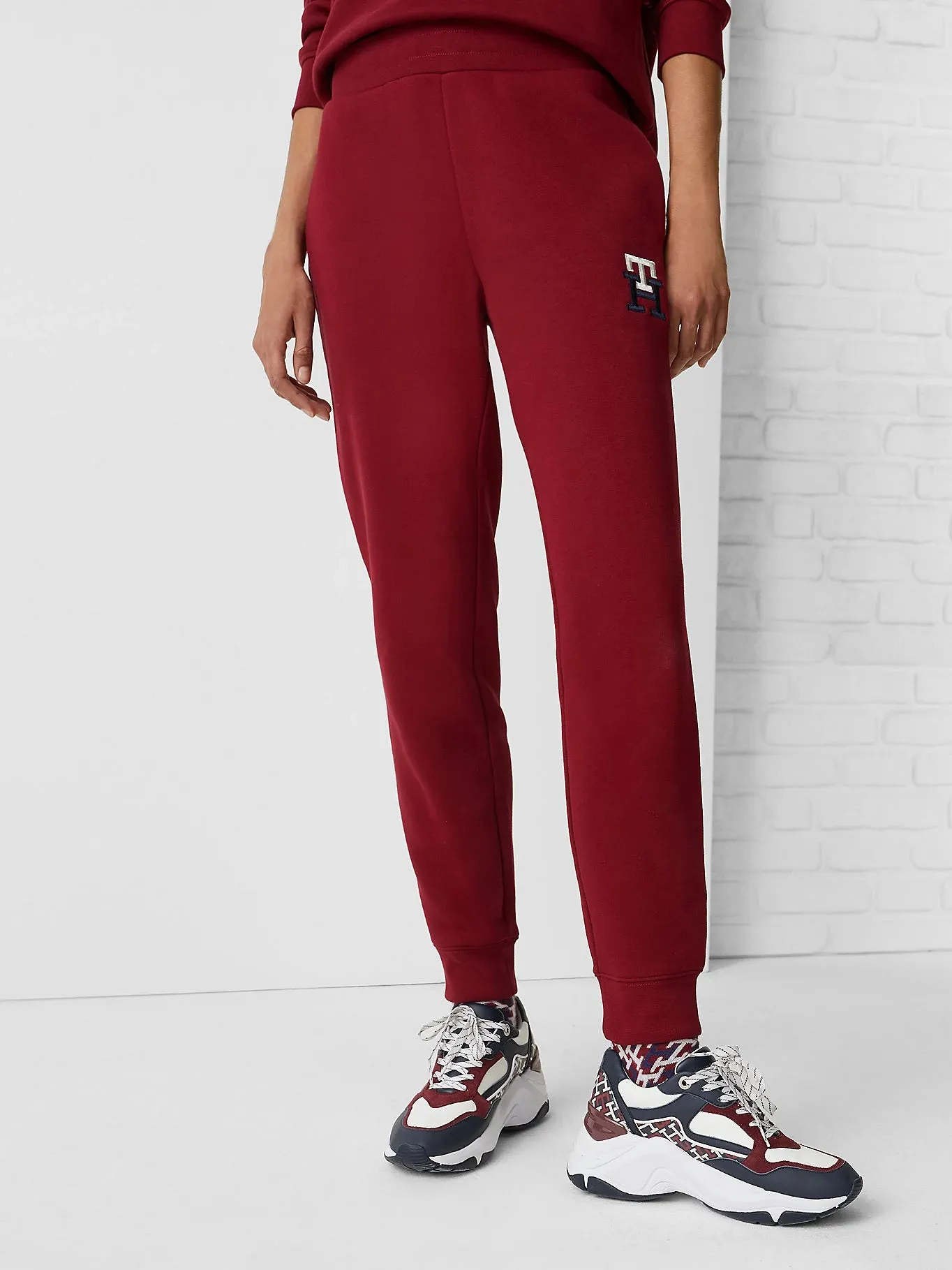 TH MONOGRAM TAPERED JOGGERS